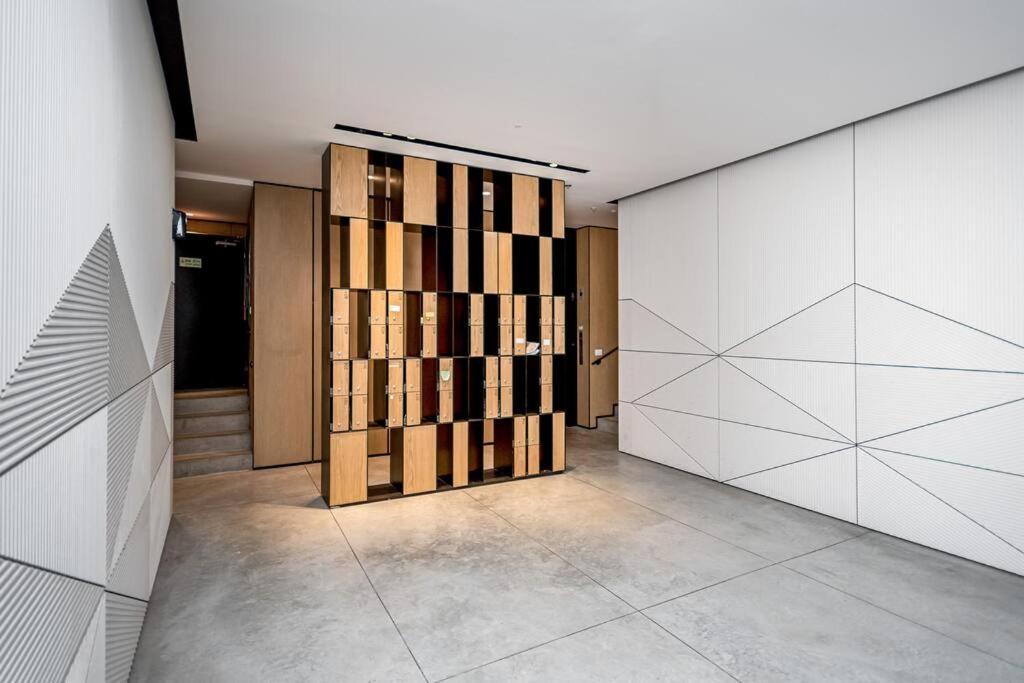 Modern And Design 1 Bd Close To The Tel Aviv